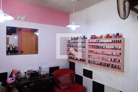 Casa para alugar com 130m², 2 quartos e 2 vagasQuarto