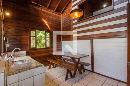 Casa de condomínio para alugar com 150m², 2 quartos e 2 vagas Casa de condomínio para alugar com 150m², 2 quartos e 2 vagasCozinha