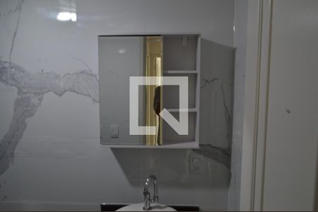 Banheiro de apartamento para alugar com 2 quartos, 60m² em Pechincha, Rio de Janeiro