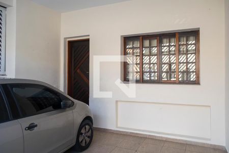 Casa à venda com 200m², 3 quartos e 2 vagas Casa à venda com 200m², 3 quartos e 2 vagasGaragem
