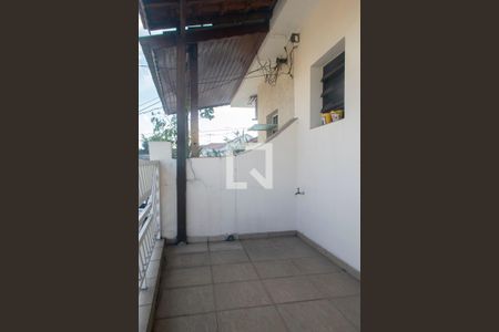 Casa à venda com 200m², 3 quartos e 2 vagas Casa à venda com 200m², 3 quartos e 2 vagasVaranda Quarto 1