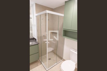 Banheiro de kitnet/studio para alugar com 1 quarto, 26m² em Consolação, São Paulo