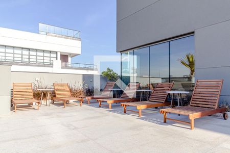 Studio para alugar com 26m², 1 quarto e sem vaga Studio para alugar com 26m², 1 quarto e sem vagaÁrea comum - Piscina