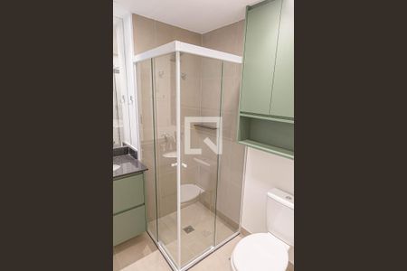 Banheiro de kitnet/studio para alugar com 1 quarto, 26m² em Consolação, São Paulo