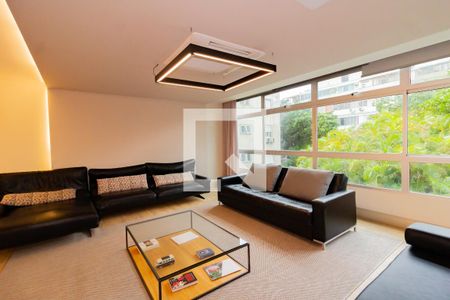 Apartamento à venda com 260m², 3 quartos e 2 vagas Apartamento à venda com 260m², 3 quartos e 2 vagasDetalhe da sala 2