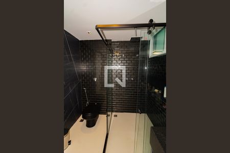 Apartamento à venda com 260m², 3 quartos e 2 vagas Apartamento à venda com 260m², 3 quartos e 2 vagasDetalhe do banheiro da suíte 1