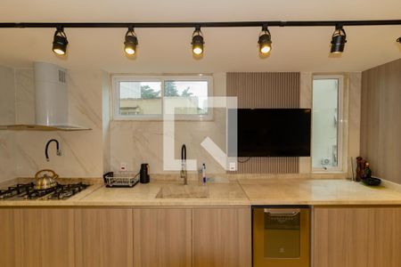 Apartamento à venda com 260m², 3 quartos e 2 vagas Apartamento à venda com 260m², 3 quartos e 2 vagasDetalhe da cozinha