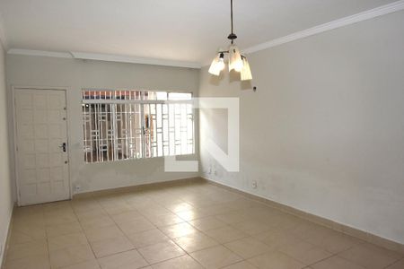 Sala de casa à venda com 3 quartos, 160m² em Vila Marari, São Paulo