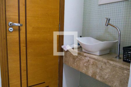 Casa à venda com 500m², 5 quartos e 5 vagasBanheiro Casa 4