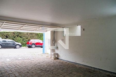 Casa à venda com 500m², 5 quartos e 5 vagasGaragem Casa 2