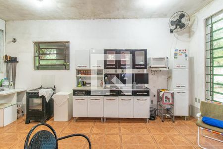 Casa à venda com 260m², 4 quartos e 4 vagasCozinha e Área de Serviço