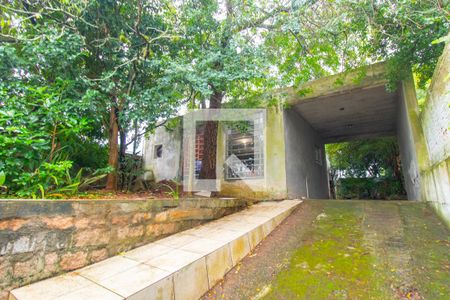 Casa à venda com 260m², 4 quartos e 4 vagasFachada
