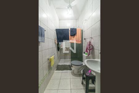 Casa à venda com 260m², 4 quartos e 4 vagasBanheiro da Suíte