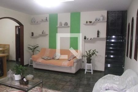 Sala de casa à venda com 5 quartos, 243m² em Del Castilho, Rio de Janeiro