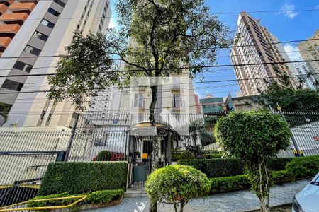 Apartamento à venda com 50m², 2 quartos e 1 vaga Apartamento à venda com 50m², 2 quartos e 1 vagaFachada