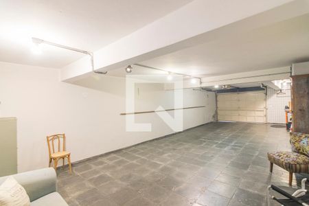 Casa à venda com 217m², 3 quartos e 4 vagasGaragem