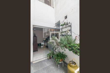 Casa à venda com 217m², 3 quartos e 4 vagasHall Escada