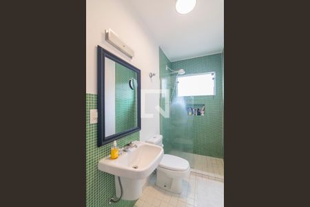 Casa à venda com 217m², 3 quartos e 4 vagasBanheiro da Suite