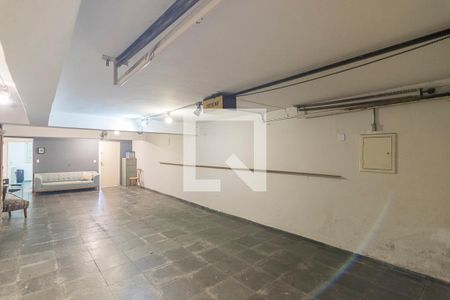 Casa à venda com 217m², 3 quartos e 4 vagasGaragem