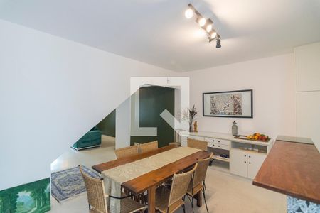 Casa à venda com 217m², 3 quartos e 4 vagasCopa