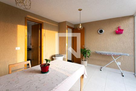 Casa de condomínio à venda com 100m², 2 quartos e 1 vagaTerraço