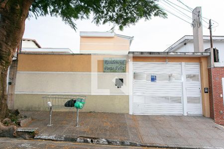 Casa de condomínio à venda com 100m², 2 quartos e 1 vagaFachada