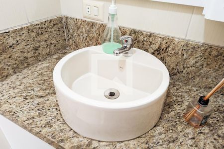 Casa à venda com 190m², 5 quartos e 3 vagas Casa à venda com 190m², 5 quartos e 3 vagasBanheiro de serviço