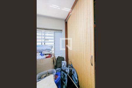 Casa à venda com 190m², 5 quartos e 3 vagas Casa à venda com 190m², 5 quartos e 3 vagasQuarto 4