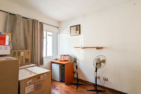 Casa à venda com 190m², 5 quartos e 3 vagas Casa à venda com 190m², 5 quartos e 3 vagasQuarto 3