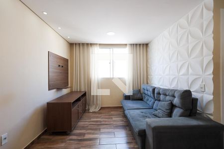 Sala de apartamento para alugar com 2 quartos, 44m² em Jardim Petrópolis, Cotia