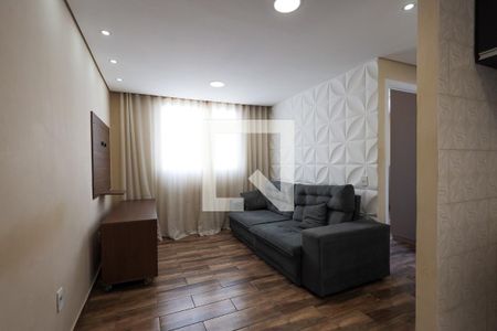 Sala de apartamento para alugar com 2 quartos, 44m² em Jardim Petrópolis, Cotia