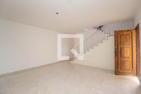 Sala de casa para alugar com 4 quartos, 232m² em Chácara Inglesa, São Paulo