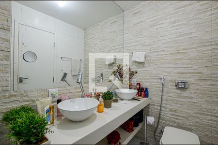Apartamento à venda com 70m², 2 quartos e sem vagaBanheiro