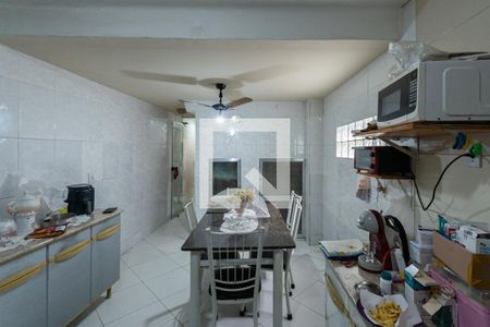 Casa à venda com 80m², 2 quartos e 1 vagaCozinha