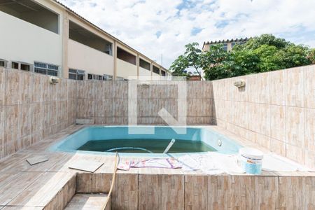 Casa à venda com 80m², 2 quartos e 1 vagaCobertura