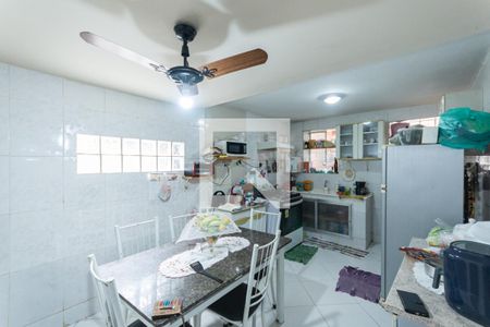 Casa à venda com 80m², 2 quartos e 1 vagaCozinha