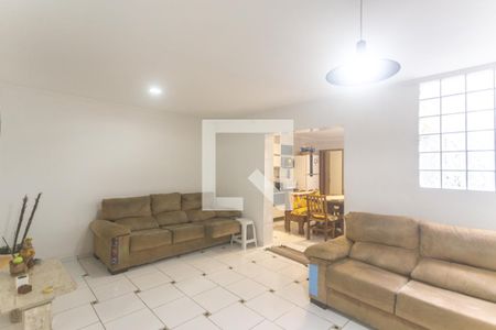 Sala de TV de casa à venda com 3 quartos, 188m² em Santa Terezinha, São Bernardo do Campo