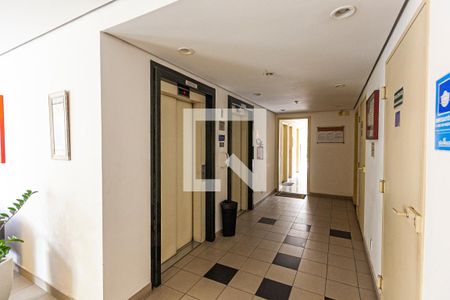 Apartamento para alugar com 69m², 2 quartos e 1 vagaÁrea comum
