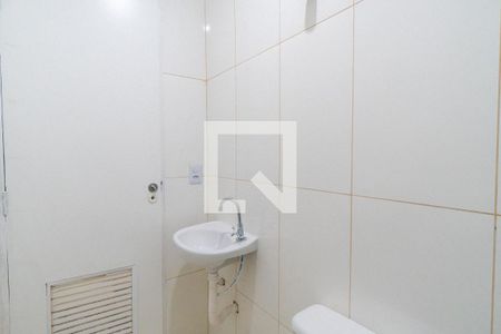 Banheiro de kitnet/studio para alugar com 1 quarto, 13m² em Vila Clementino, São Paulo