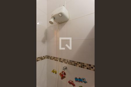 Casa à venda com 180m², 2 quartos e 2 vagas Casa à venda com 180m², 2 quartos e 2 vagasBanheiro