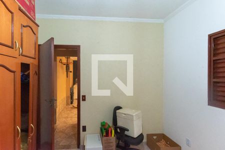 Casa à venda com 180m², 2 quartos e 2 vagas Casa à venda com 180m², 2 quartos e 2 vagasQuarto de Serviço