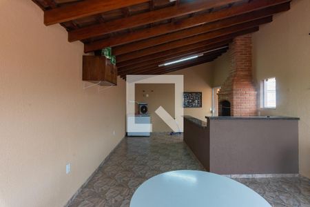 Casa à venda com 180m², 2 quartos e 2 vagas Casa à venda com 180m², 2 quartos e 2 vagasEspaço Gourmet