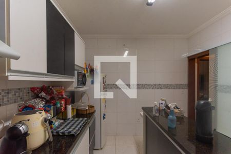 Casa à venda com 180m², 2 quartos e 2 vagas Casa à venda com 180m², 2 quartos e 2 vagasCozinha