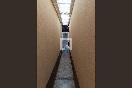 Casa à venda com 180m², 2 quartos e 2 vagas Casa à venda com 180m², 2 quartos e 2 vagasQuintal