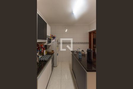 Casa à venda com 180m², 2 quartos e 2 vagas Casa à venda com 180m², 2 quartos e 2 vagasCozinha