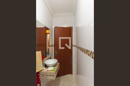 Casa à venda com 180m², 2 quartos e 2 vagas Casa à venda com 180m², 2 quartos e 2 vagasBanheiro