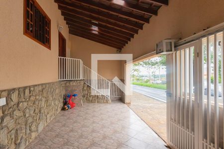 Casa à venda com 180m², 2 quartos e 2 vagas Casa à venda com 180m², 2 quartos e 2 vagasGaragem