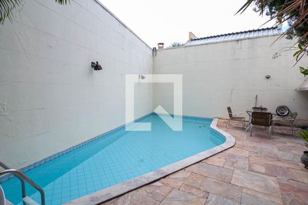 Casa à venda com 386m², 9 quartos e 4 vagasQuintal