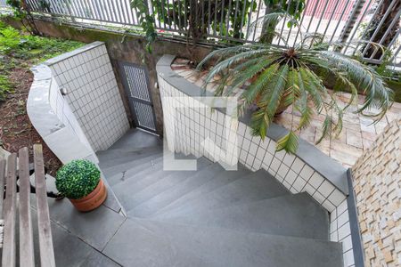 Casa à venda com 386m², 9 quartos e 4 vagasEntrada