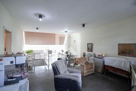 Casa à venda com 386m², 9 quartos e 4 vagasVaranda